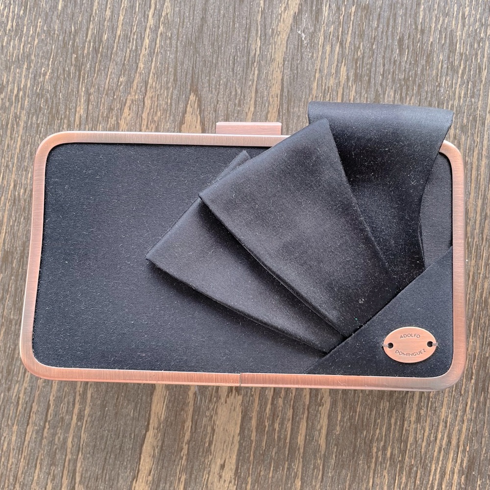 Adolfo Domínguez limited edition clutch